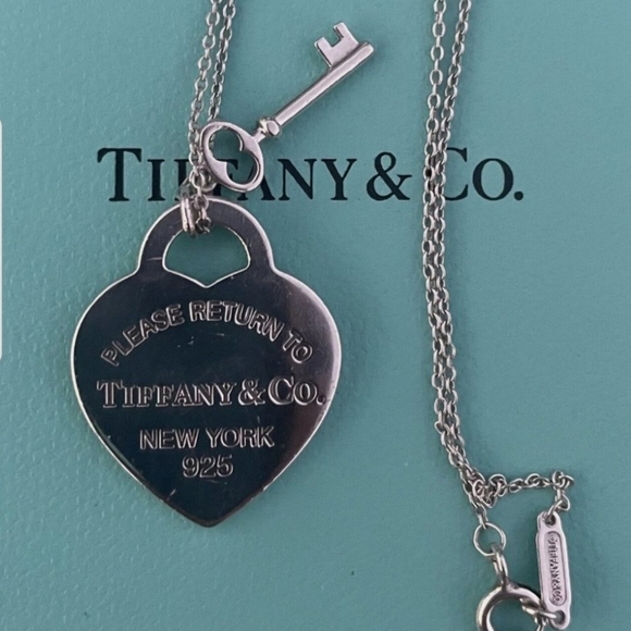 💥NEW PRICE💥TIFFANY BRAND NEW..  🌟 🛑 LOOK AT THIS GEM! .925 SS - Picture 4 of 9